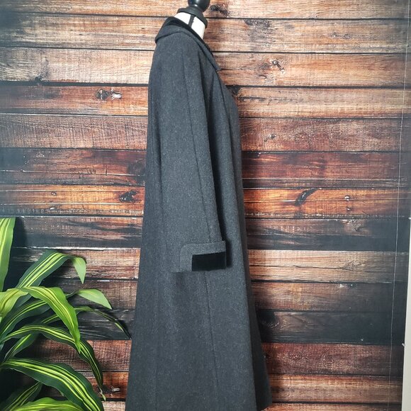 JP 1893 Vintage Large Petite Wool Overcoat Jacket Lined Charcoal Velvet Trim - Picture 2 of 9